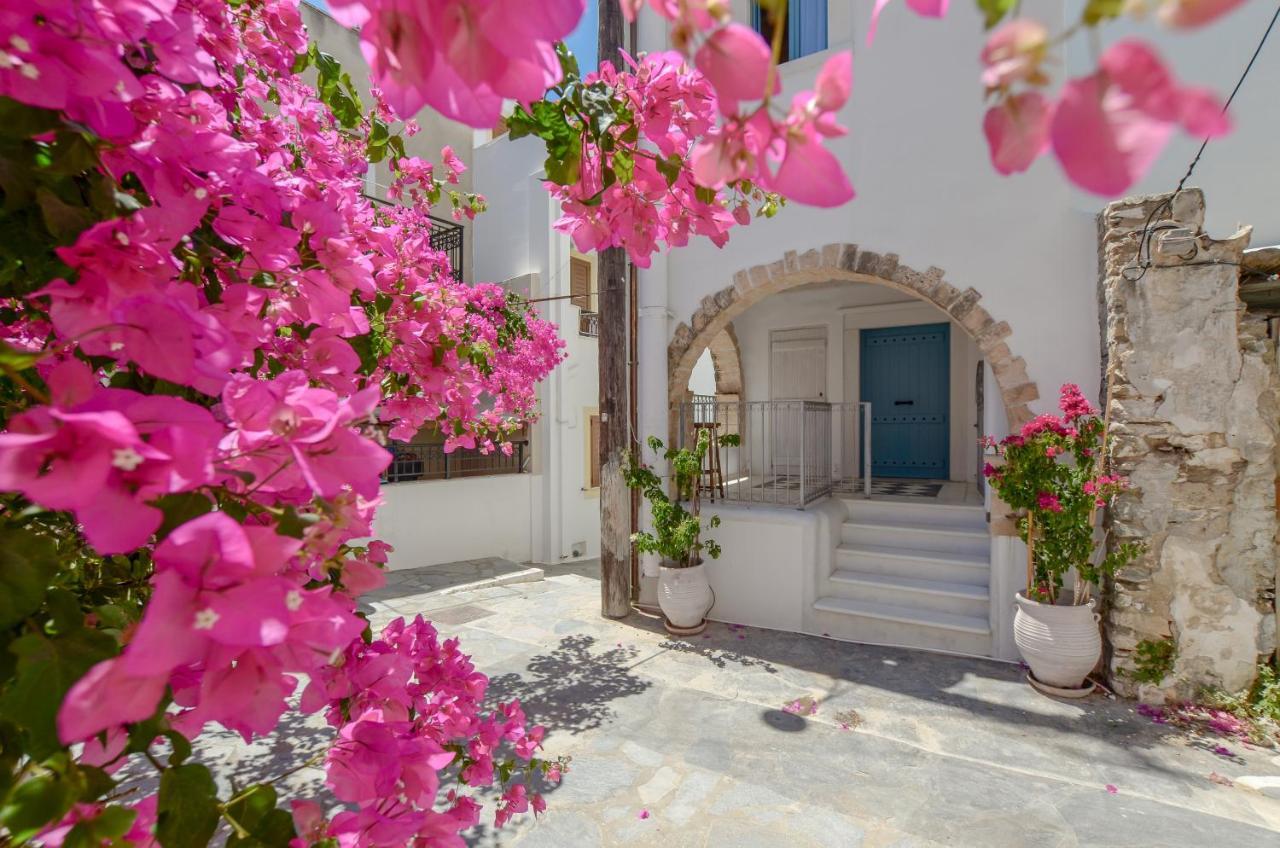 Honey & Cinnamon Luxury Suite Naxos City Extérieur photo