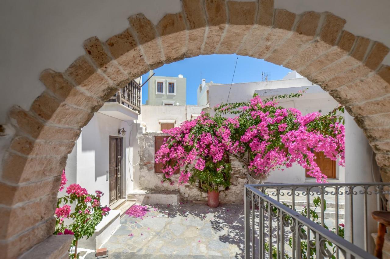 Honey & Cinnamon Luxury Suite Naxos City Extérieur photo