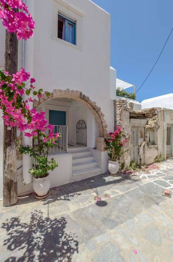 Honey & Cinnamon Luxury Suite Naxos City Extérieur photo